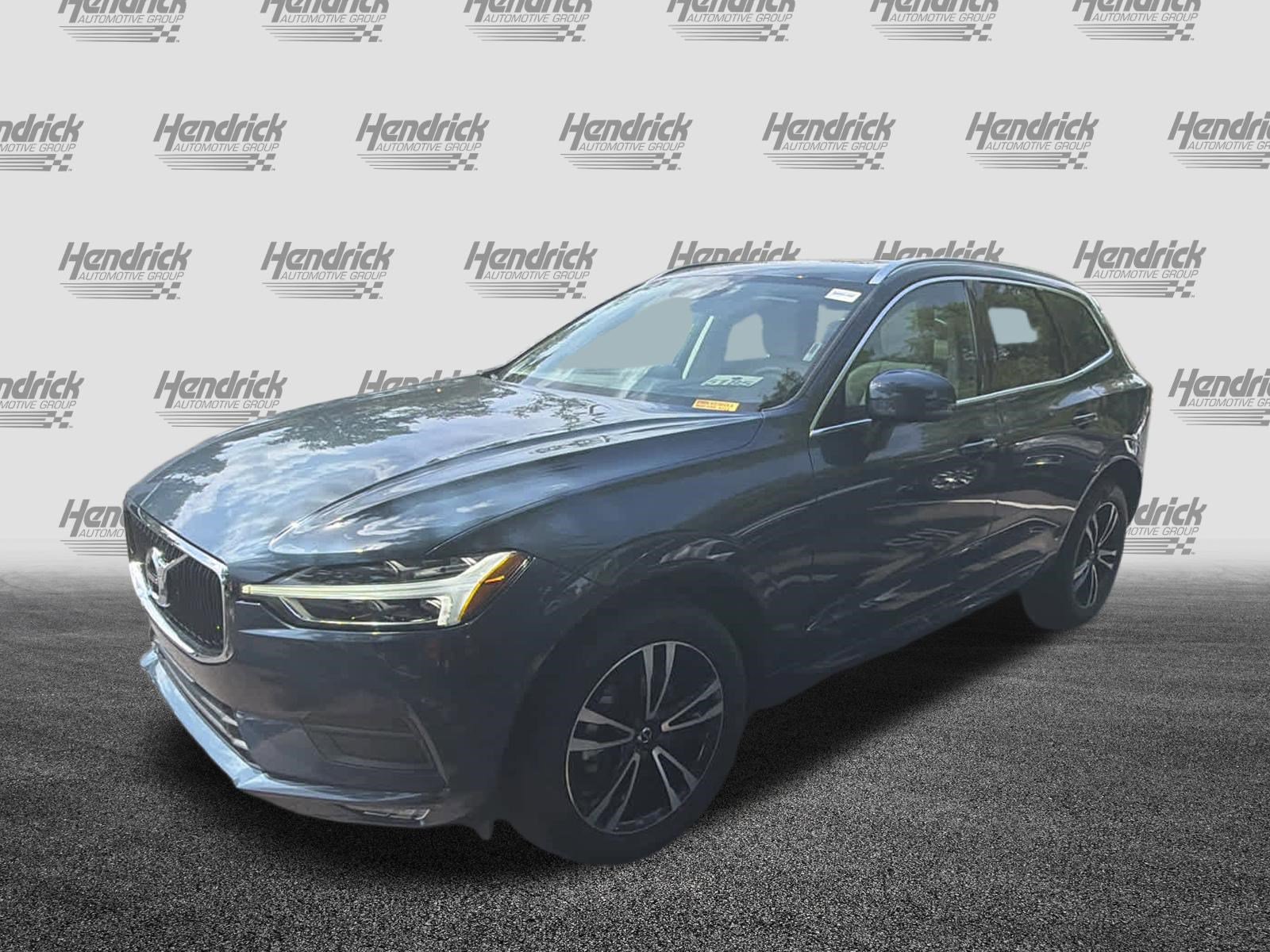 Used 2021 Volvo XC60 T5 Momentum w/ Advanced Package image 8