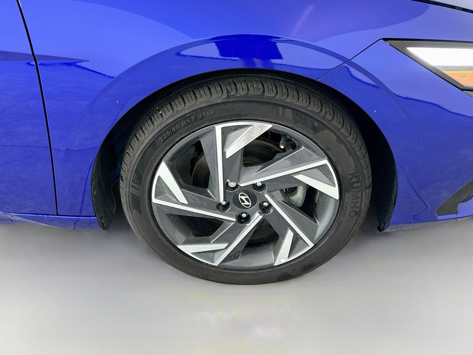 Used 2025 Hyundai Elantra SEL FWD image 35