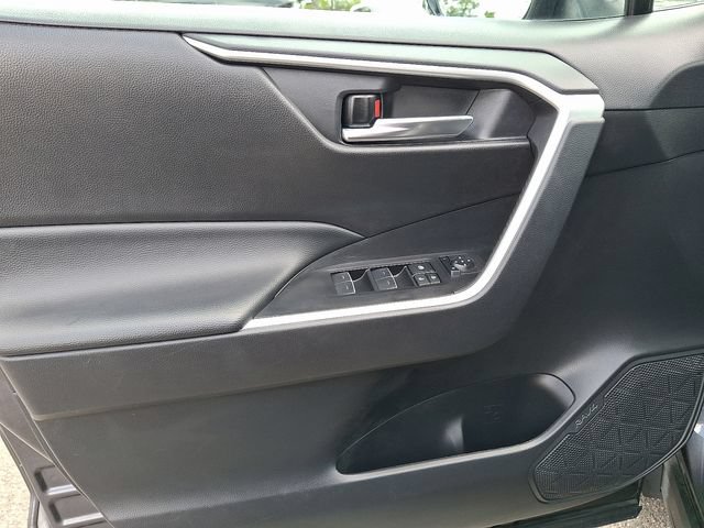 Used 2024 Toyota RAV4 XLE AWD/4WD image 11