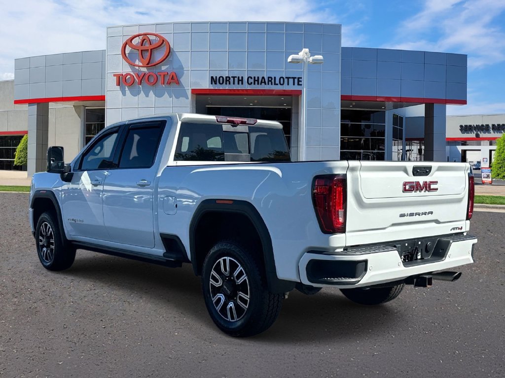 Used 2022 GMC Sierra 2500 AT4 w/ AT4 Preferred Package AWD/4WD image 6
