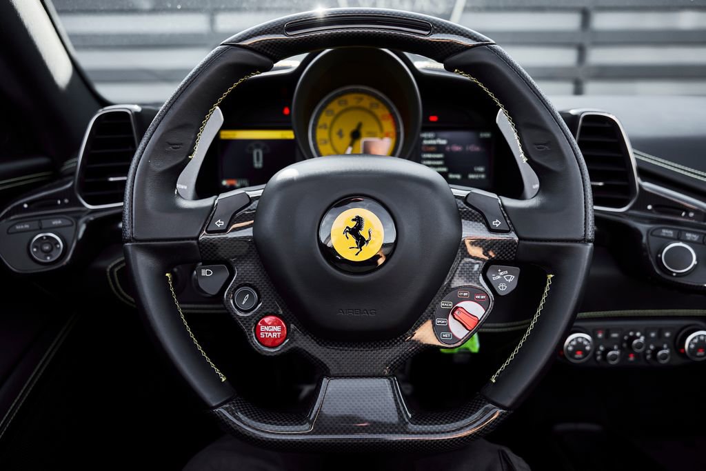 Used 2015 Ferrari 458 Spider RWD image 56