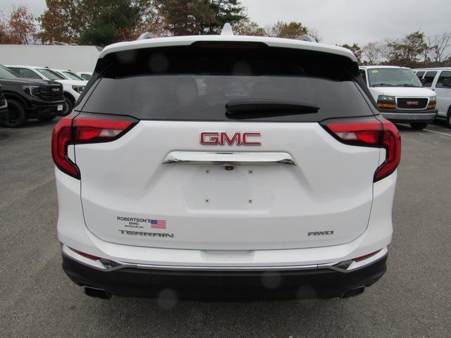 Certified 2020 GMC Terrain SLT w/ Preferred Package image 4