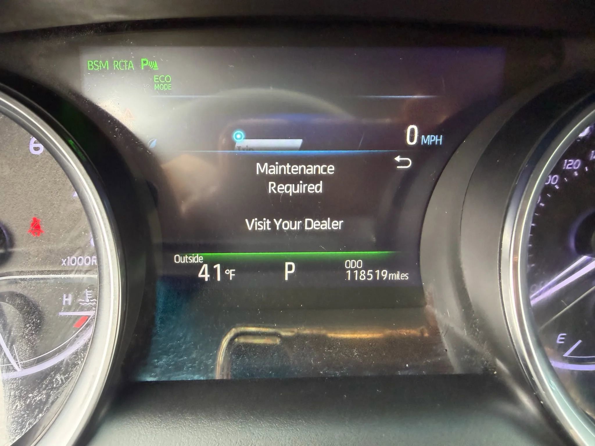 Used 2018 Toyota Camry XLE FWD image 17