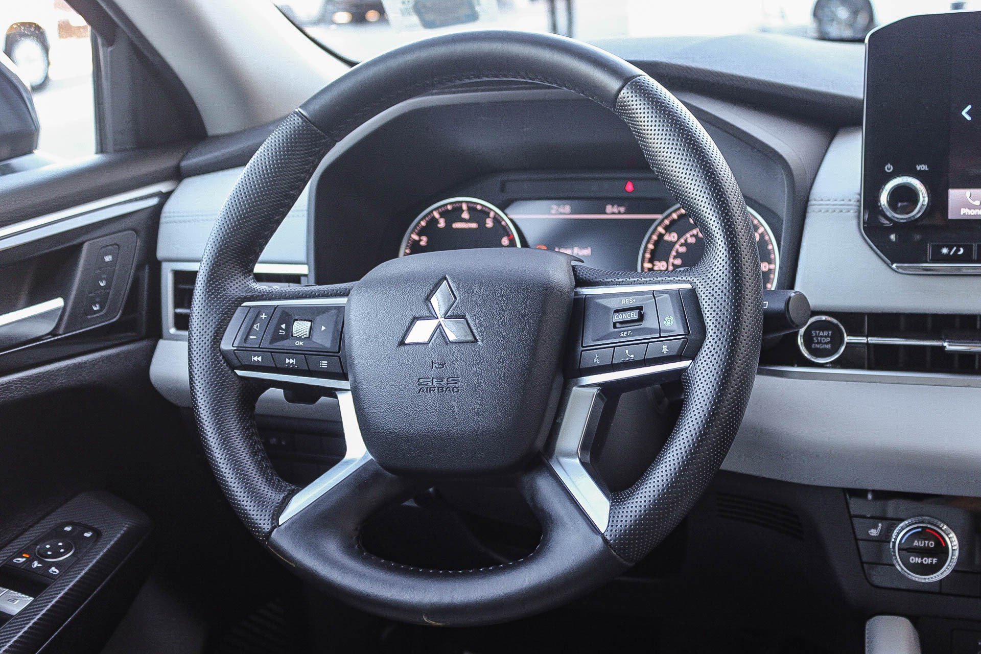 Used 2022 Mitsubishi Outlander SEL image 17