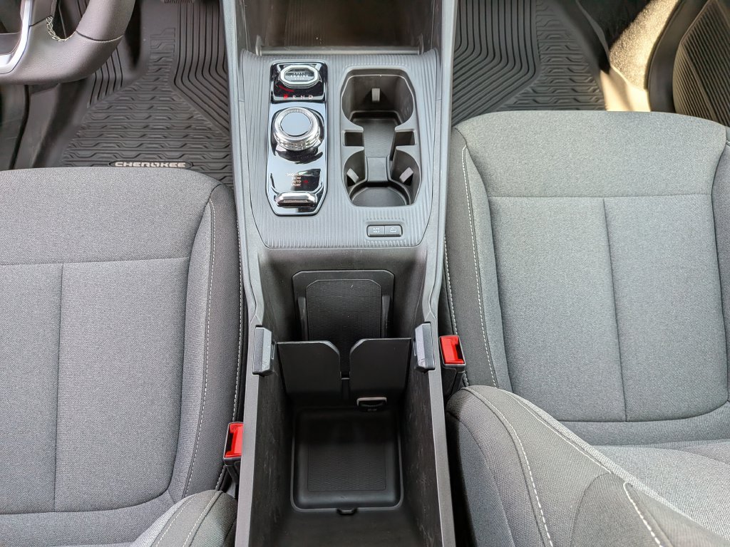 New 2026 Jeep Cherokee AWD/4WD image 19