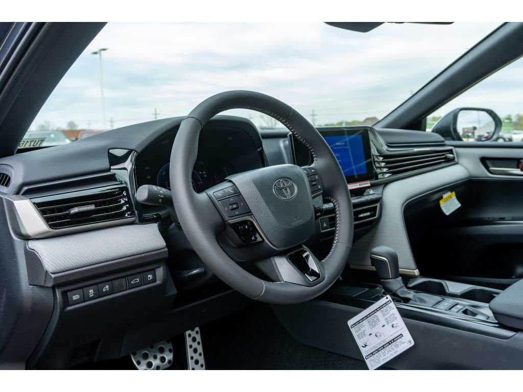 New 2026 Toyota Camry SE image 10