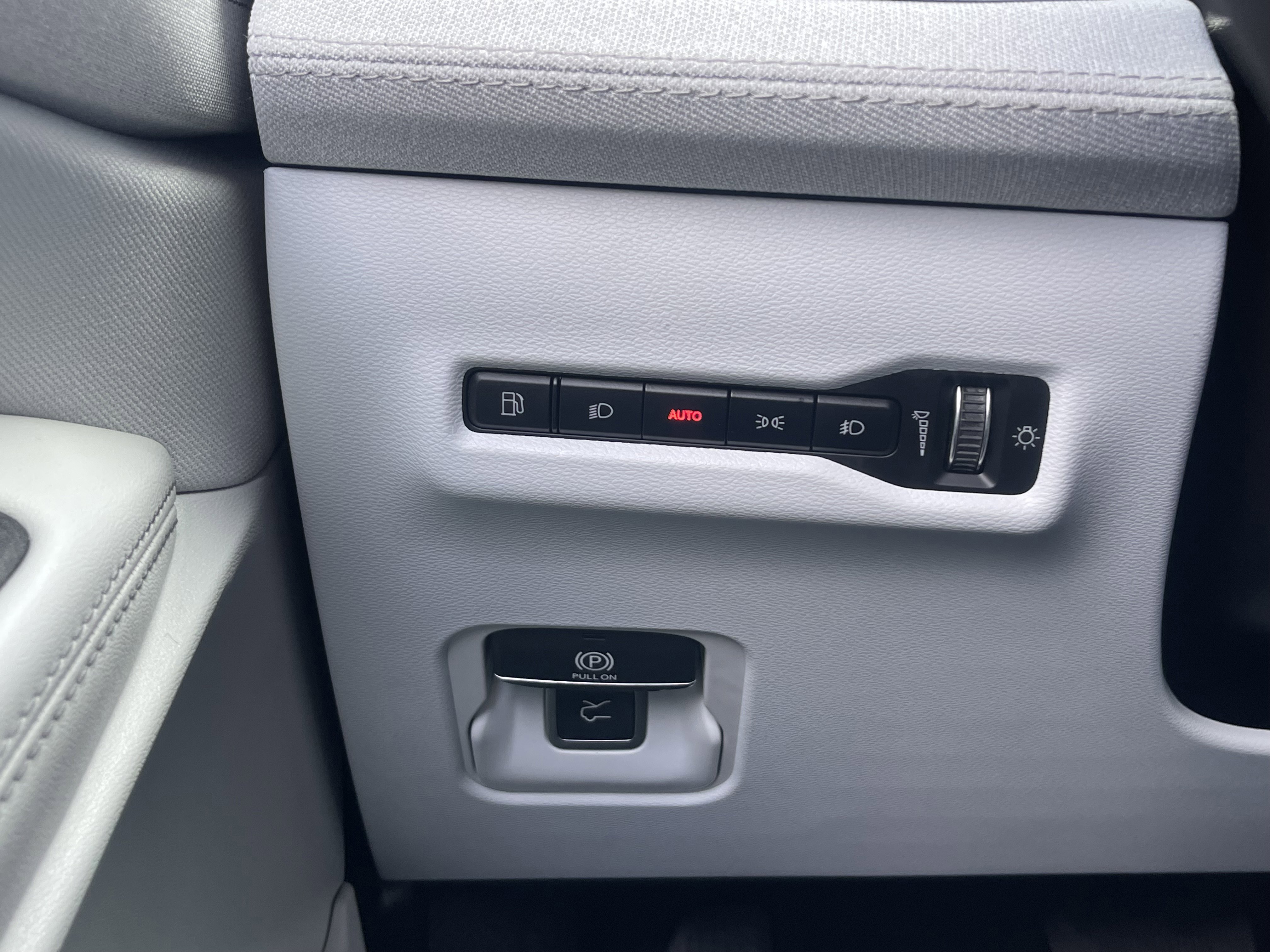 New 2026 Jeep Cherokee Laredo AWD/4WD image 39