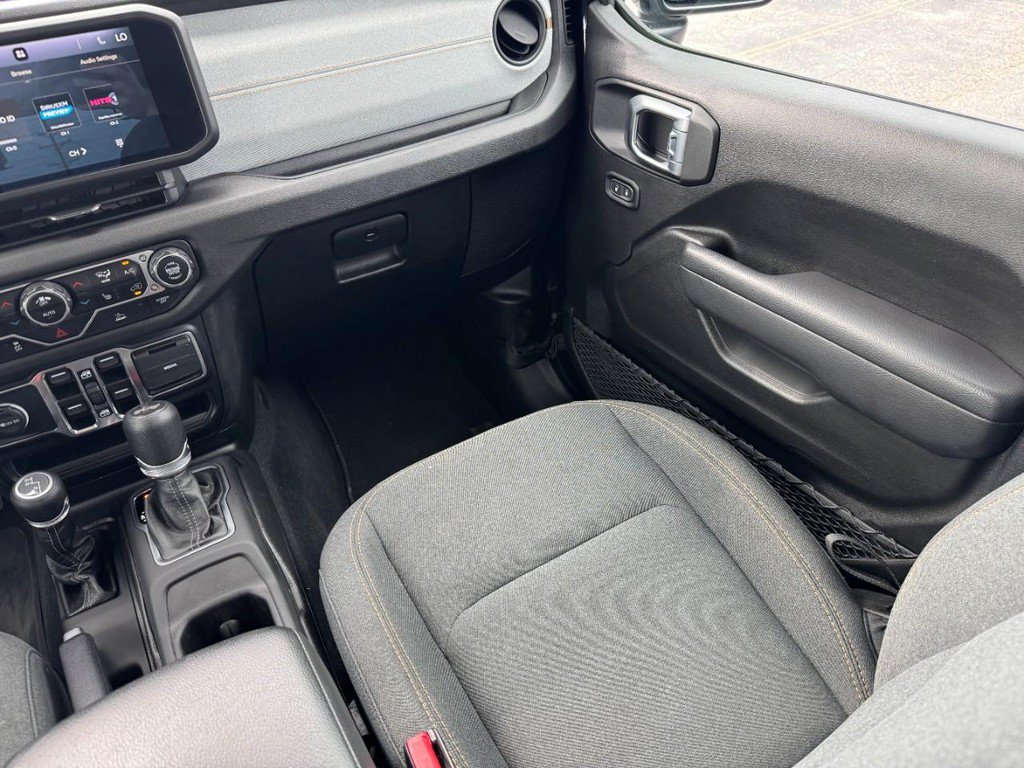 Used 2024 Jeep Wrangler Unlimited Sport AWD/4WD image 17