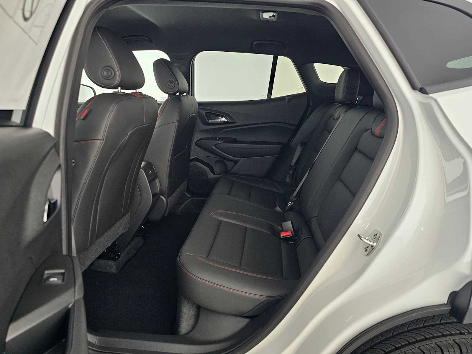 New 2026 Chevrolet Trax RS w/ Driver Confidence Package FWD image 16