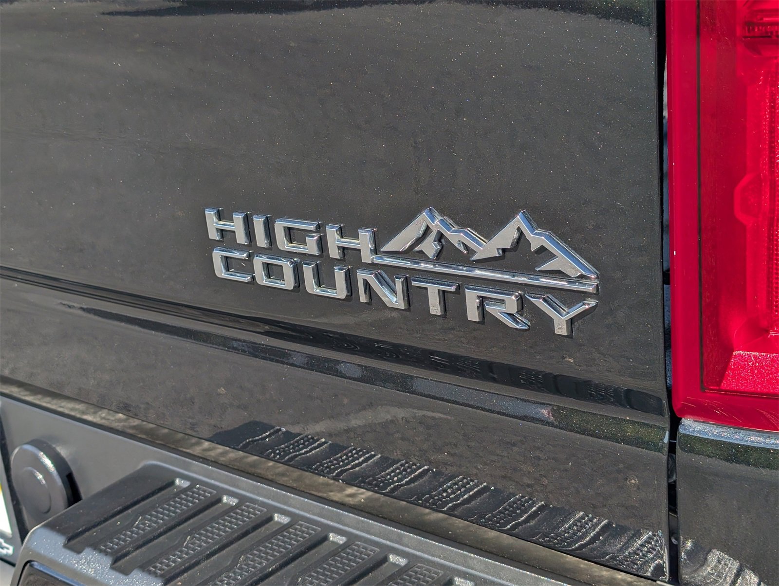 Certified 2023 Chevrolet Silverado 2500 High Country w/ Safety Package II image 5