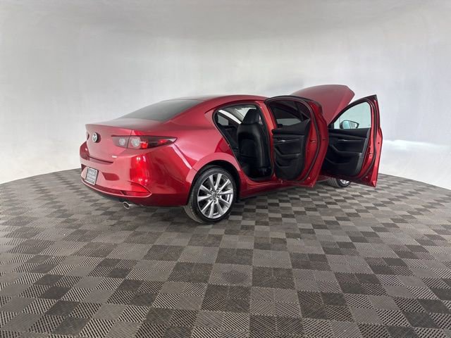 Used 2019 MAZDA MAZDA3 Sedan image 14