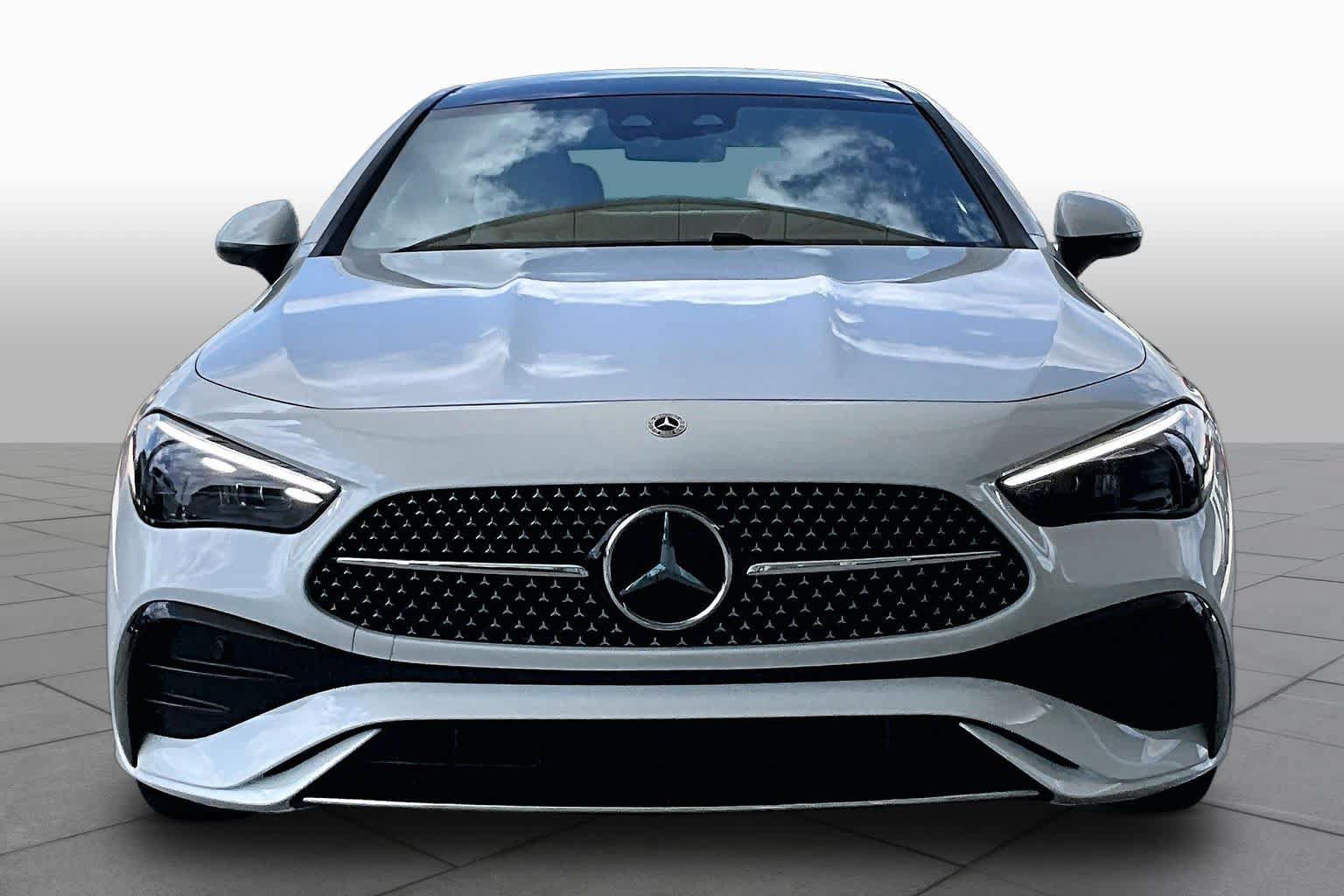 Used 2026 Mercedes-Benz CLE 450 4MATIC Coupe image 4
