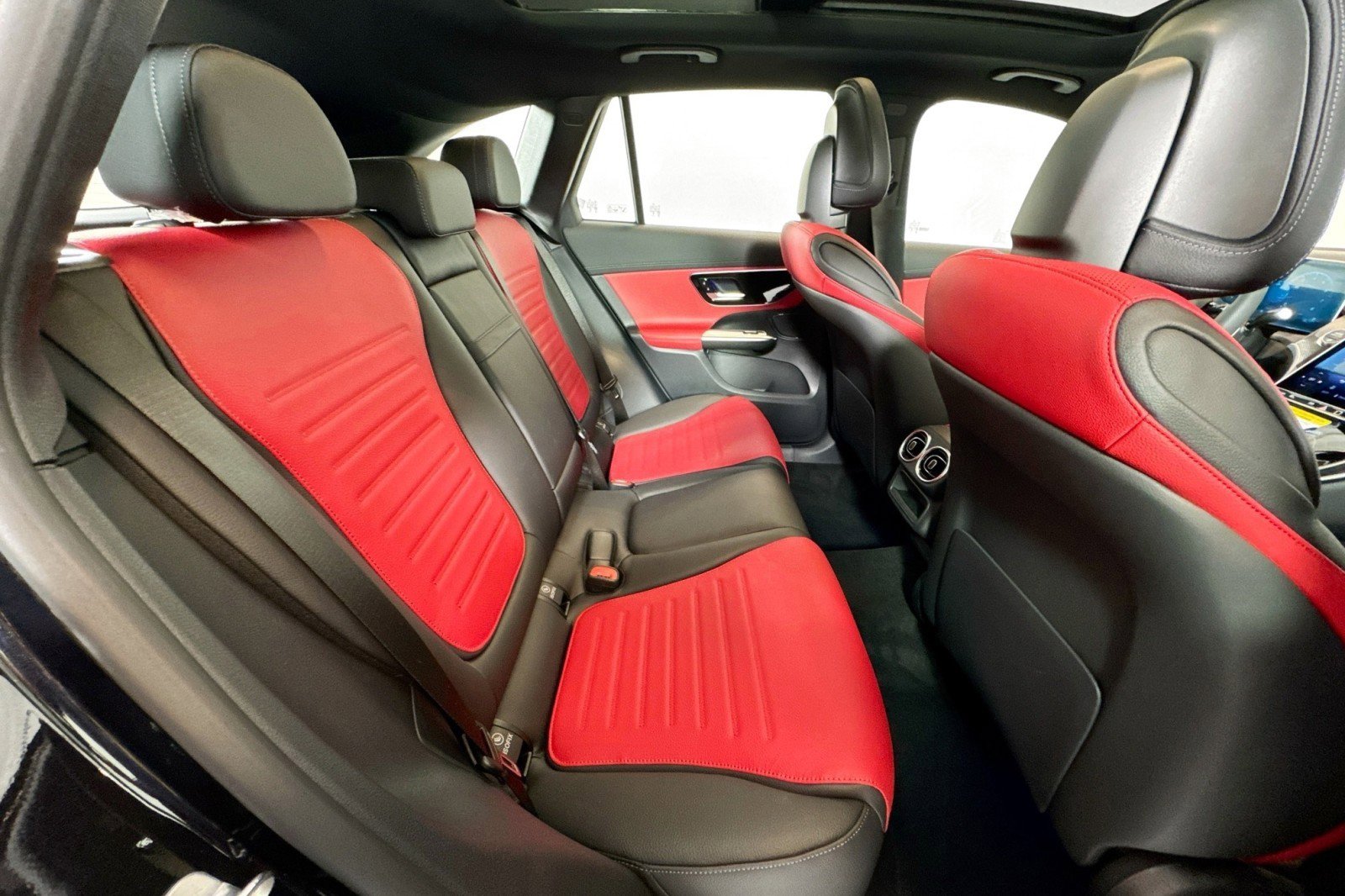 New 2026 Mercedes-Benz GLC 43 AMG 4MATIC image 25