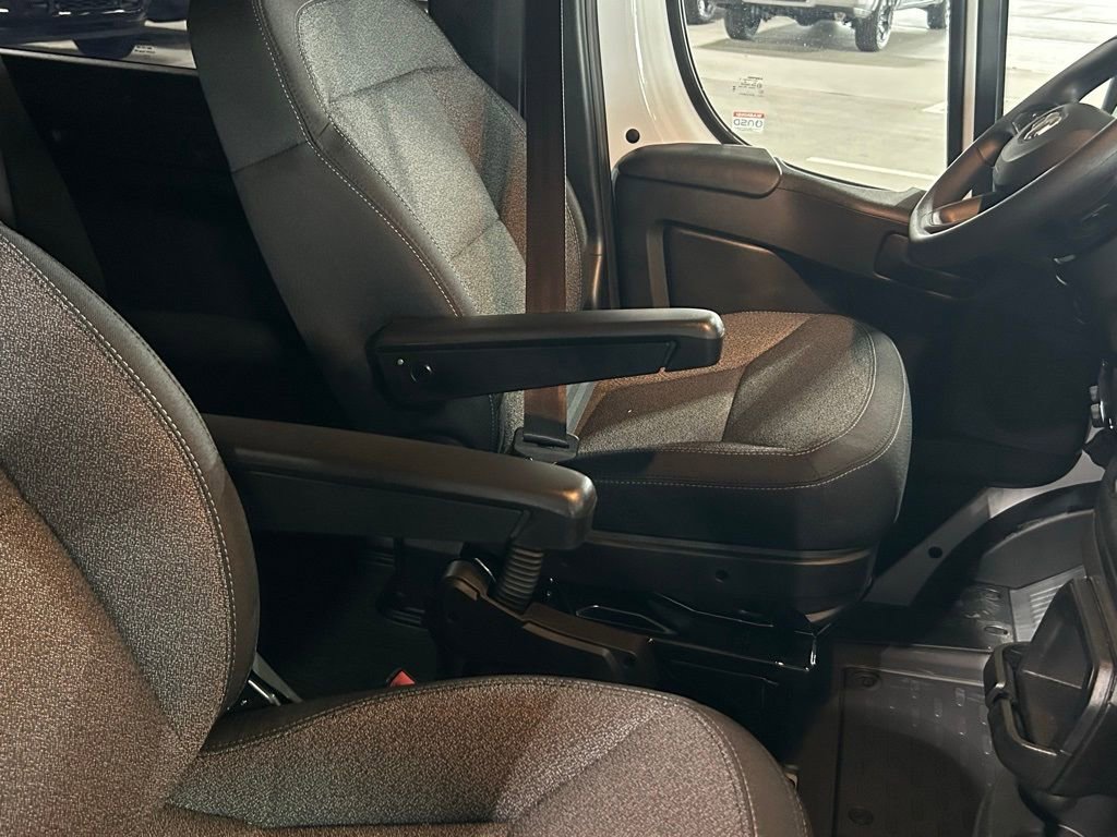 Used 2023 RAM ProMaster 2500 image 23