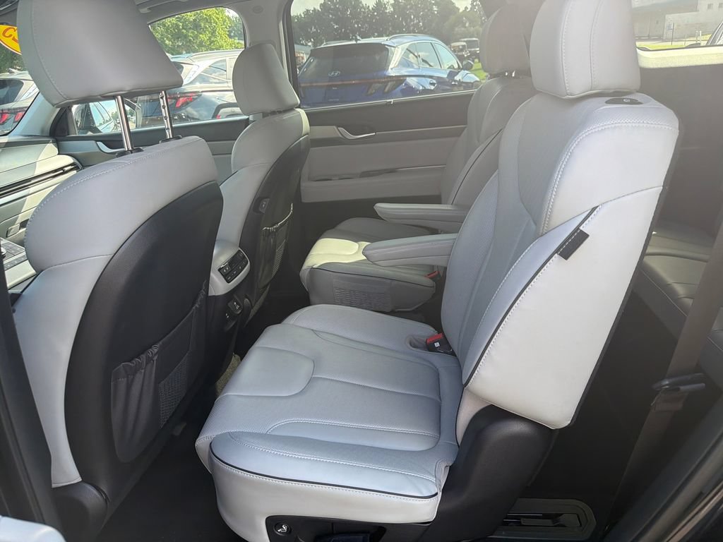 Used 2025 Hyundai Palisade SEL AWD/4WD image 24