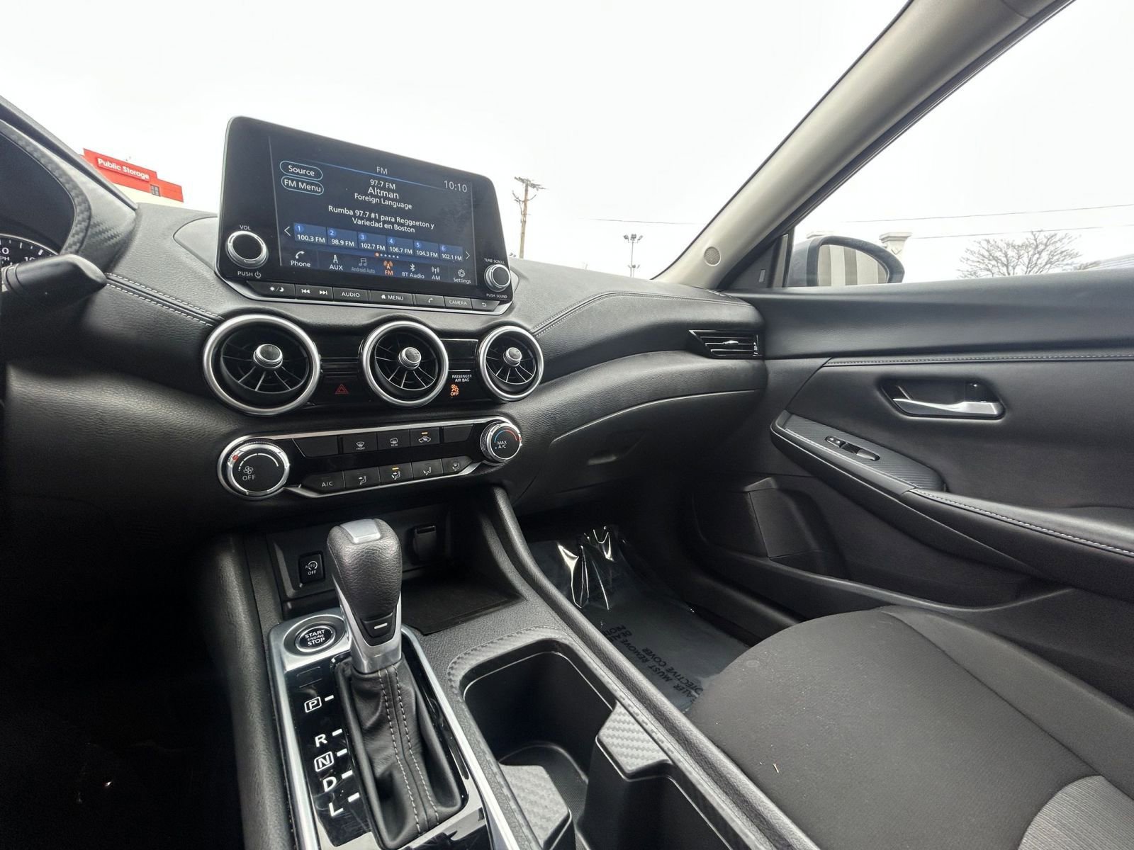 Used 2025 Nissan Sentra SV image 34