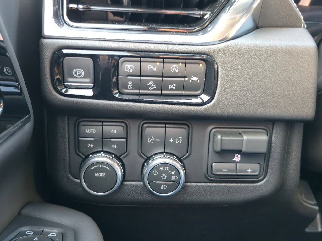 New 2026 GMC Yukon XL Elevation w/ Elevation Premium Package AWD/4WD image 16