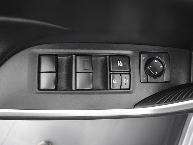 Used 2022 Toyota RAV4 LE FWD image 11