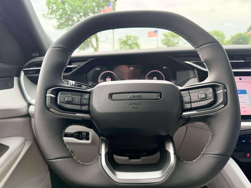 New 2026 Jeep Cherokee Laredo AWD/4WD image 17