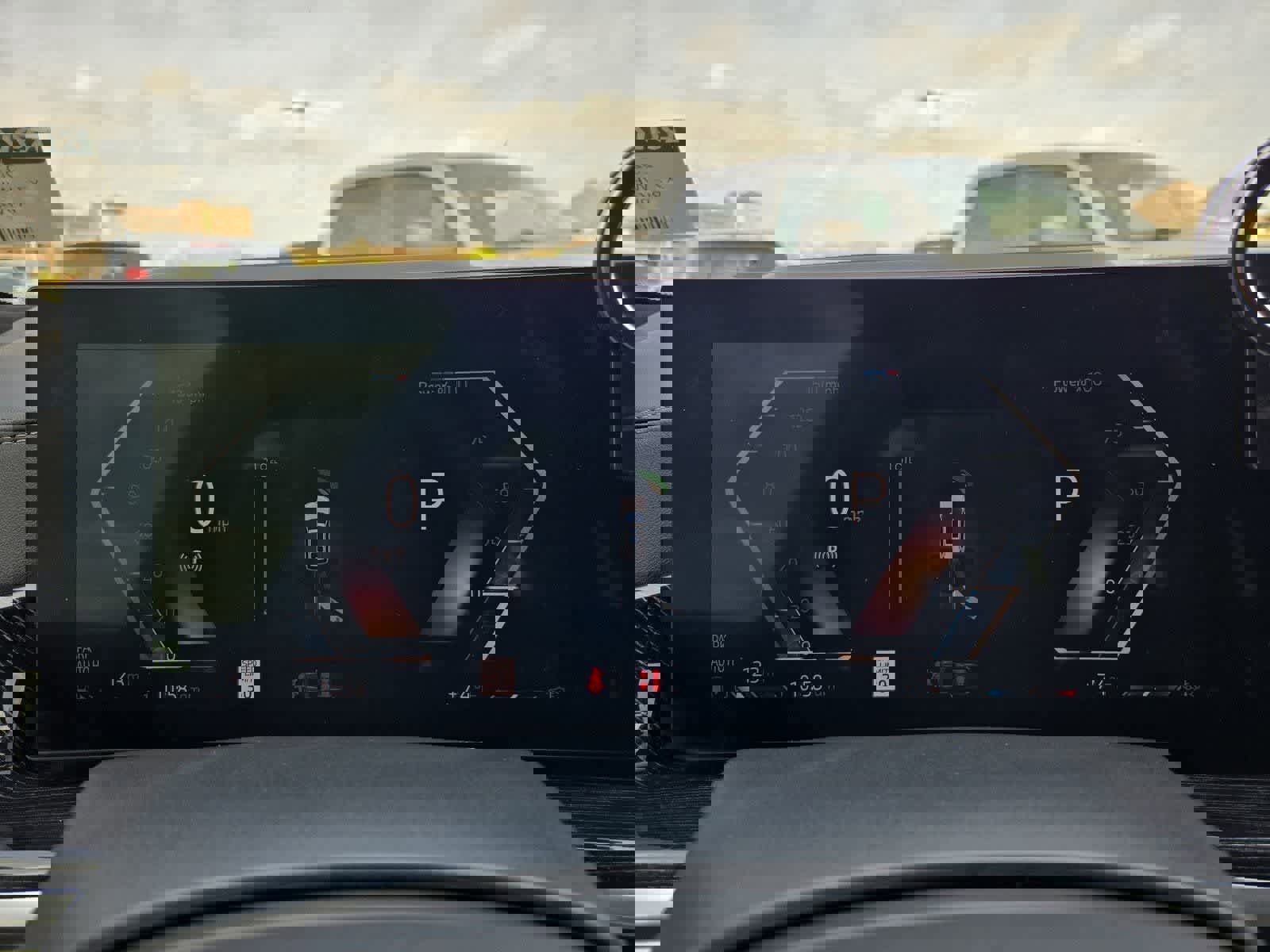 Used 2024 BMW X7 xDrive40i w/ M Sport Package image 33