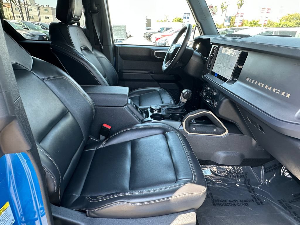 Used 2025 Ford Bronco Badlands AWD/4WD image 16