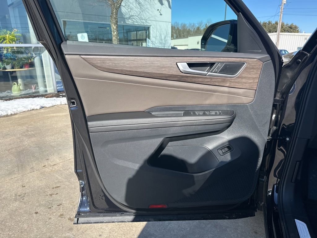 New 2026 Volkswagen Atlas SEL image 10