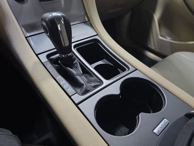 Used 2017 Ford Taurus SE image 22