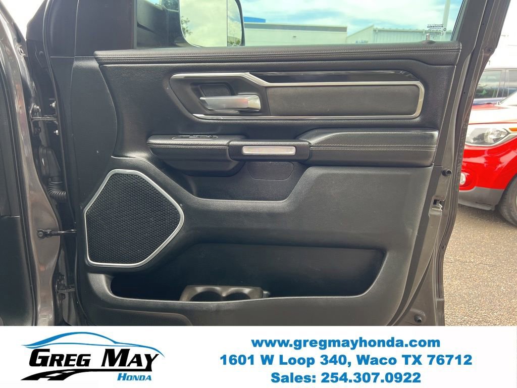 Used 2019 RAM 1500 Laramie w/ Sport Appearance Package AWD/4WD image 11