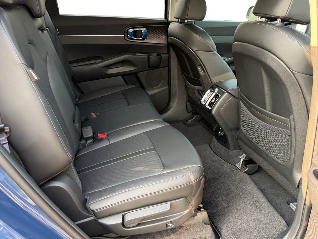 New 2026 Kia Sorento S FWD image 7