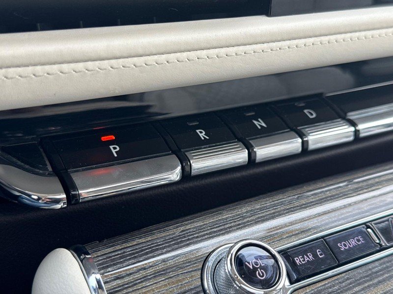 Certified 2020 Lincoln Aviator Black Label AWD/4WD image 26