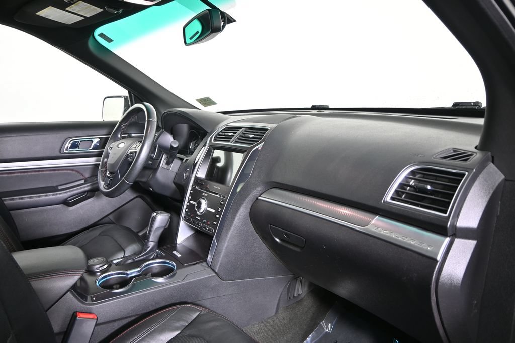 Used 2017 Ford Explorer Sport AWD/4WD image 14
