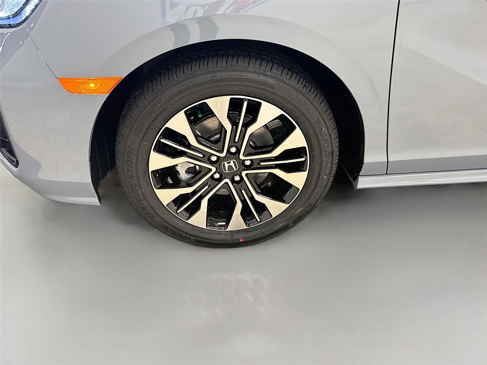 New 2026 Honda Odyssey Elite image 32