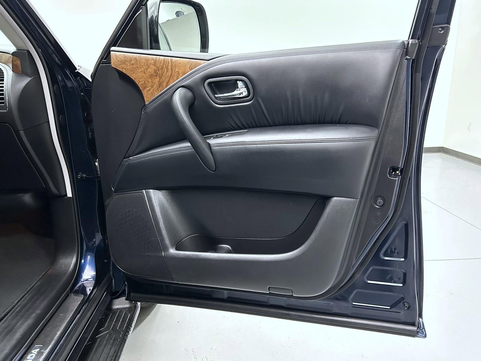 Used 2024 Nissan Armada SL w/ Cargo Package image 16