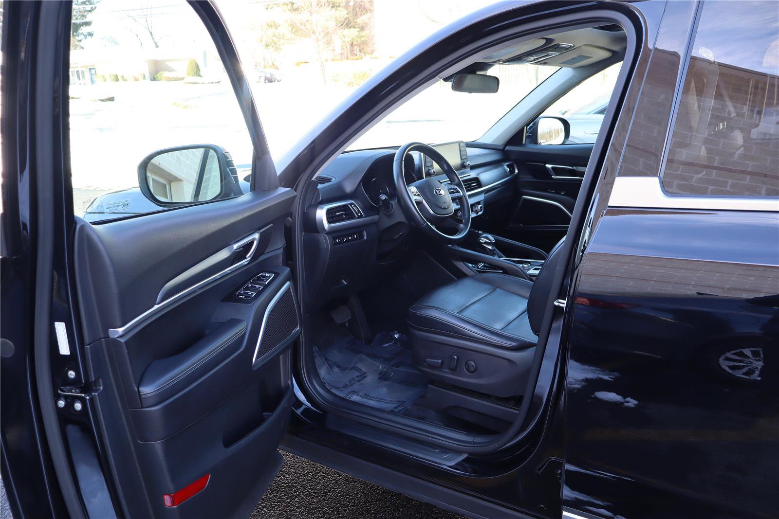 Used 2021 Kia Telluride S image 12