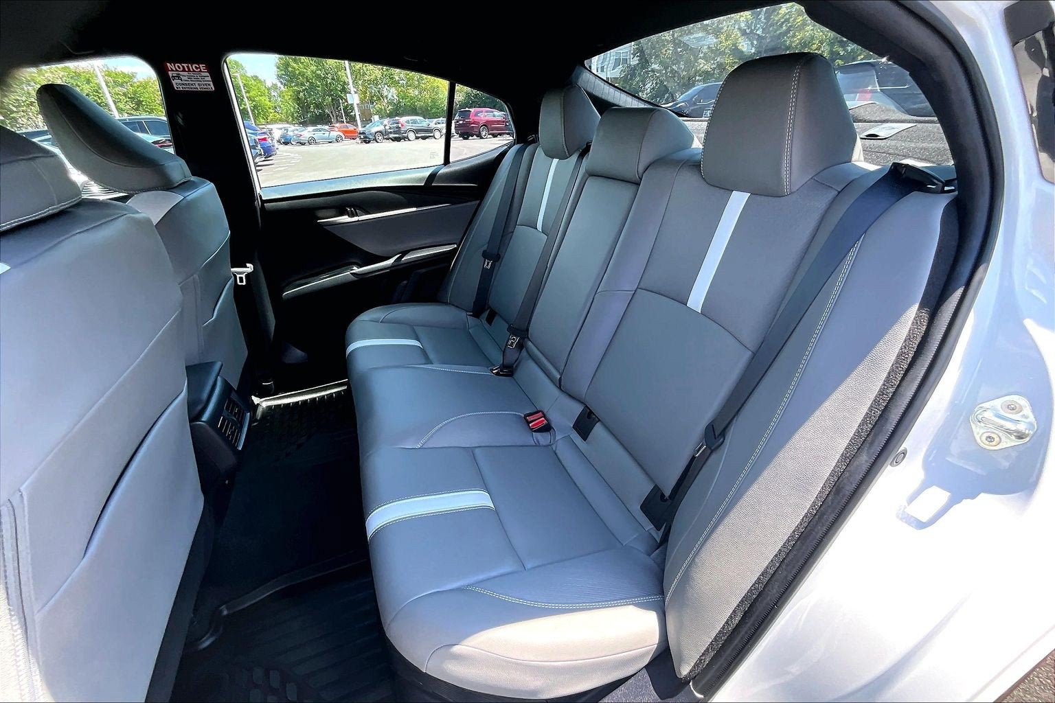 Used 2025 Toyota Camry SE w/ Convenience Package FWD image 24