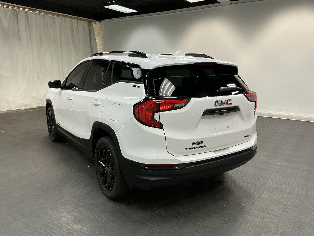 Used 2020 GMC Terrain SLE w/ Driver Convenience Package AWD/4WD image 3