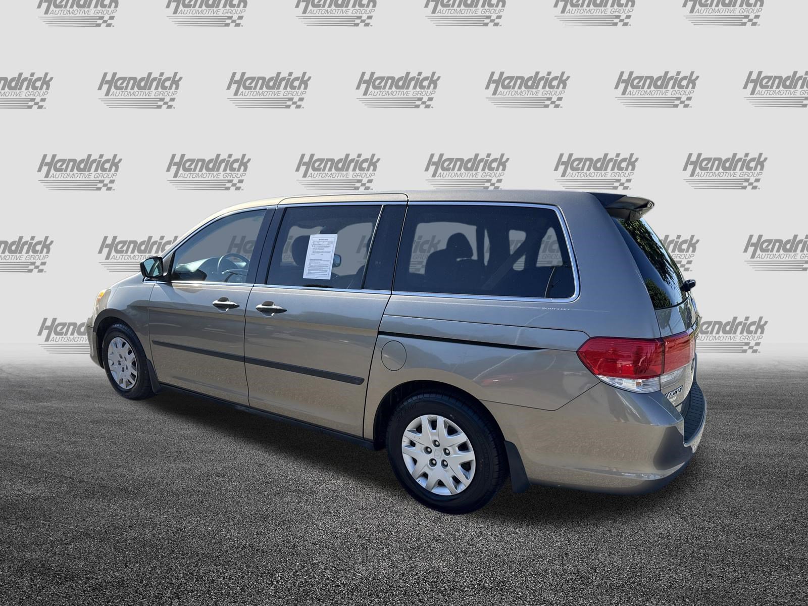 Used 2010 Honda Odyssey LX image 8