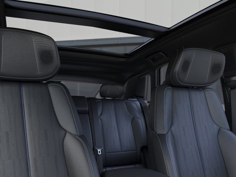 New 2026 Cadillac Lyriq Signature Sport image 25