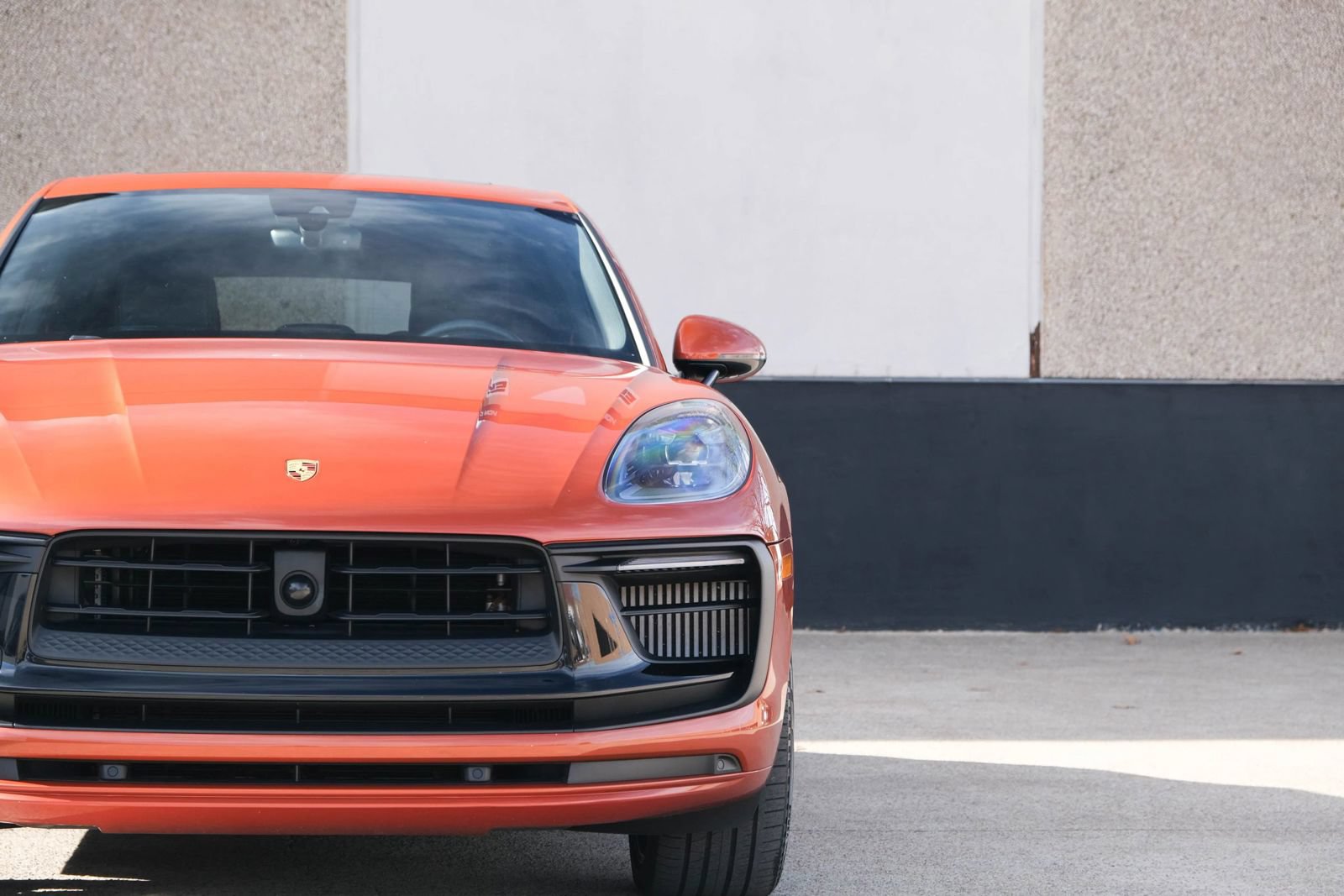 Used 2022 Porsche Macan GTS AWD/4WD image 2