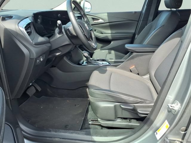 Used 2025 Buick Encore GX Preferred FWD image 19