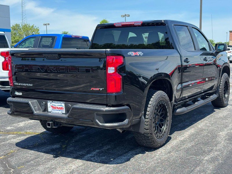 Used 2025 Chevrolet Silverado 1500 RST AWD/4WD image 3