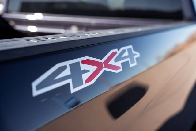 Used 2022 Chevrolet Silverado 1500 Custom image 11