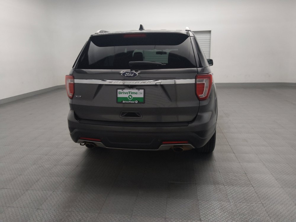 Used 2018 Ford Explorer XLT image 7