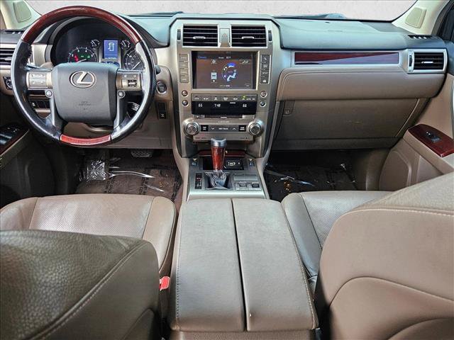 Used 2016 Lexus GX 460 w/ Premium Package AWD/4WD image 19