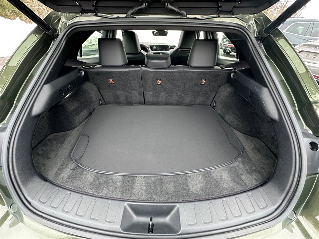 Used 2020 Lexus UX 250h w/ Premium Package image 30