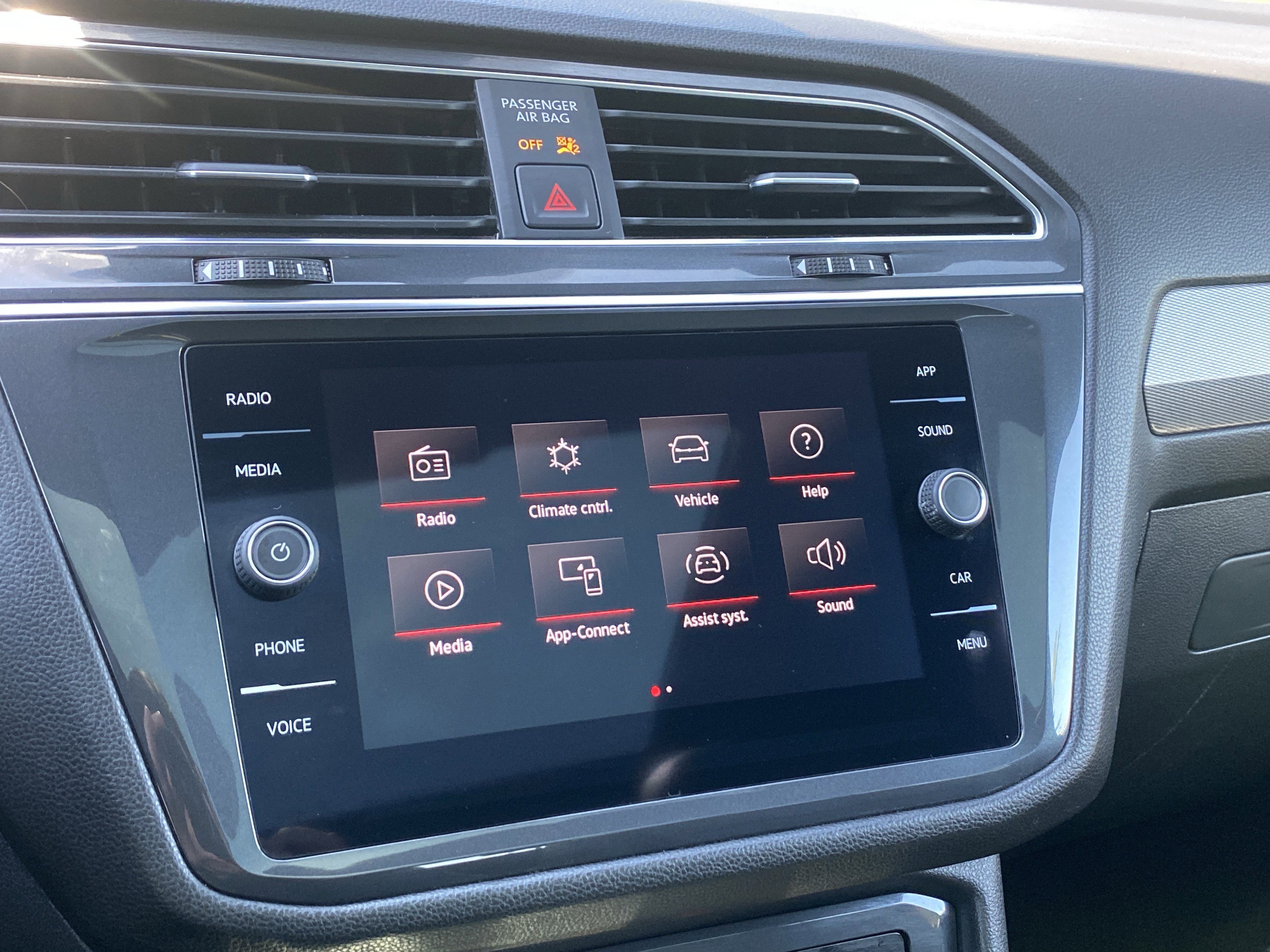 Used 2023 Volkswagen Tiguan SE R-Line FWD image 38