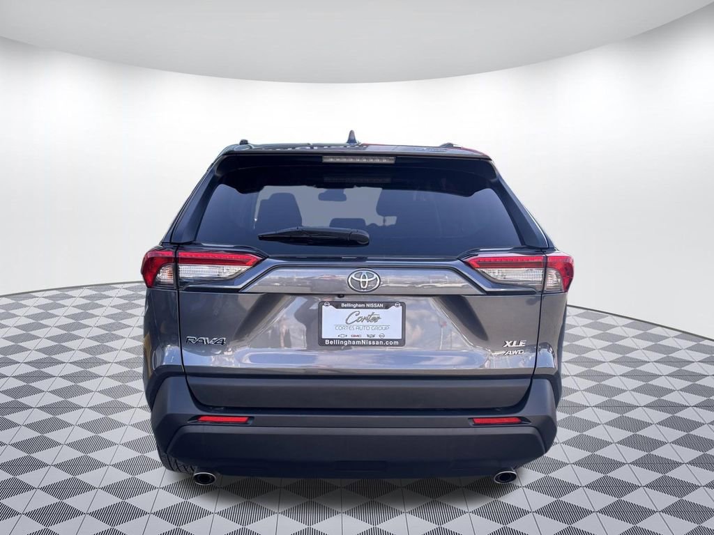 Used 2025 Toyota RAV4 XLE AWD/4WD image 6