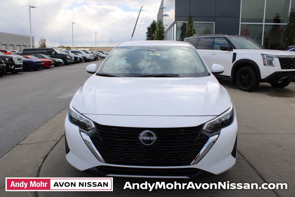 New 2025 Nissan Sentra SV image 2