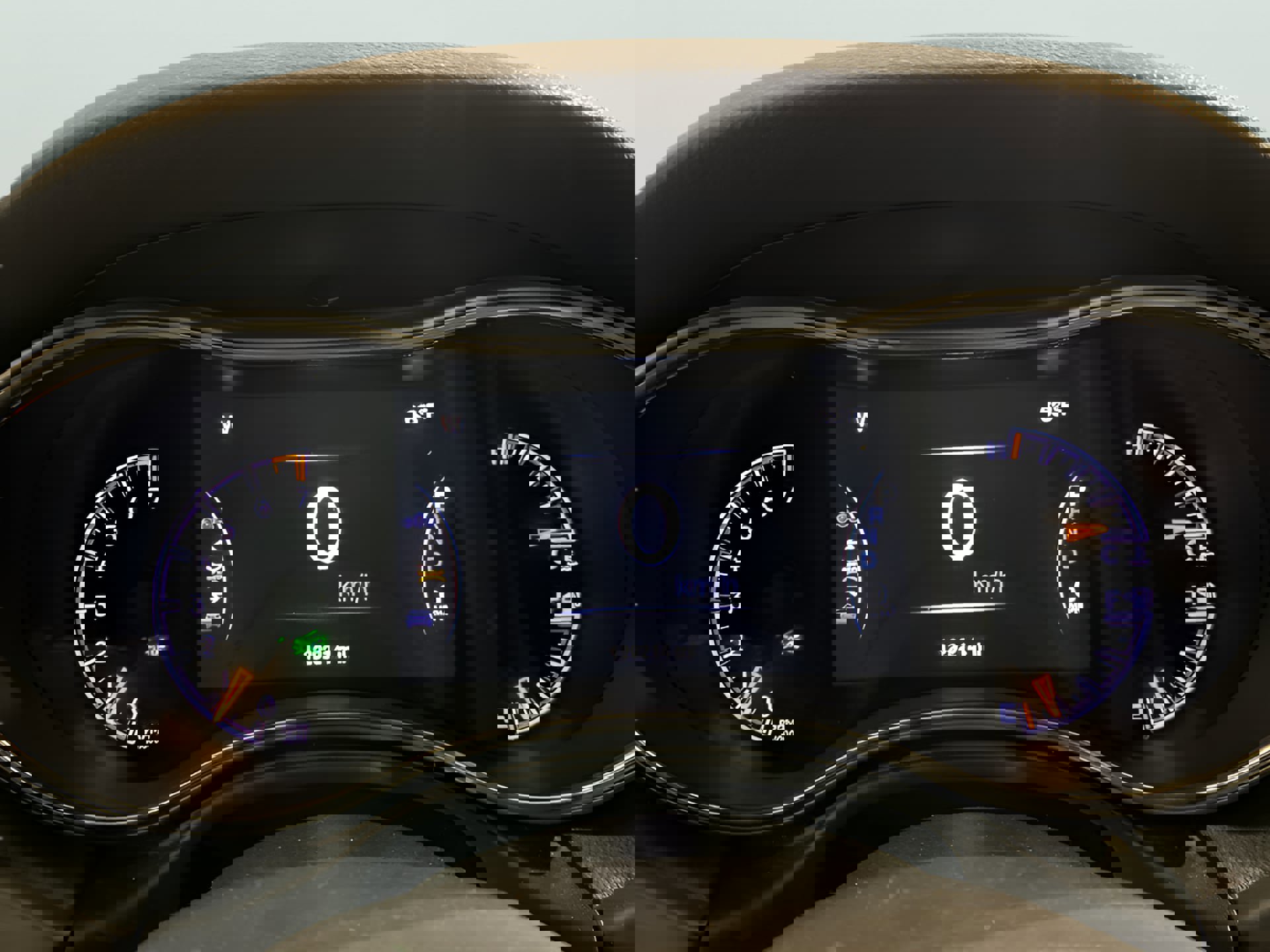 Used 2020 Jeep Grand Cherokee Altitude image 14