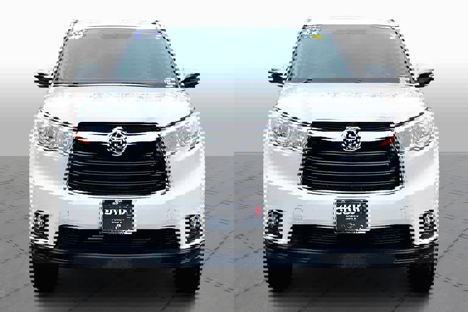 Used 2014 Toyota Highlander XLE image 4